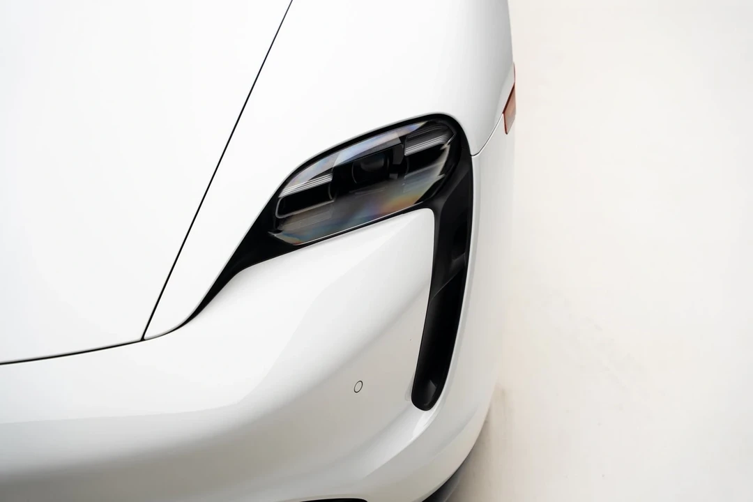2023 Porsche Taycan - Image 10 of 21