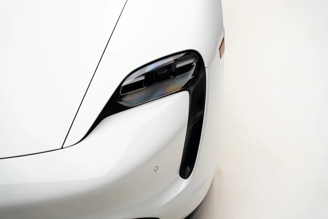 2023 Porsche Taycan - Image 10 of 12