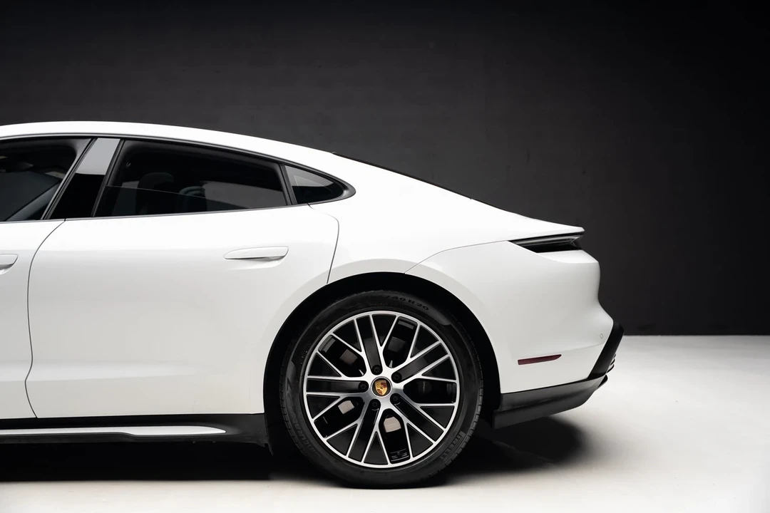 2023 Porsche Taycan - Image 19 of 21