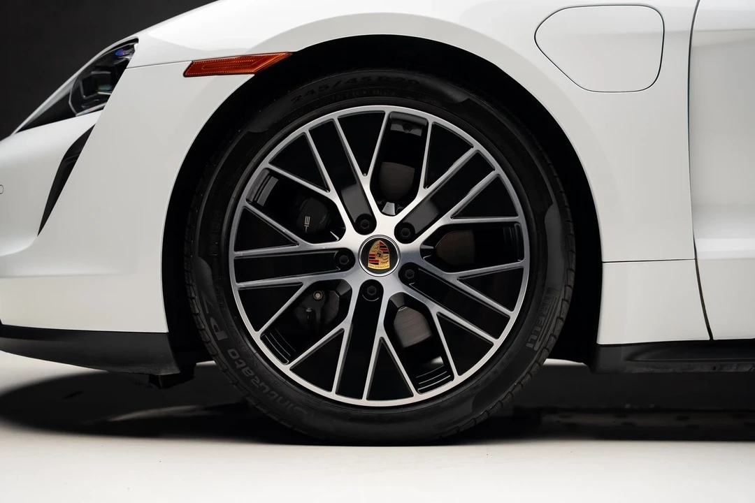 2023 Porsche Taycan - Image 18 of 21