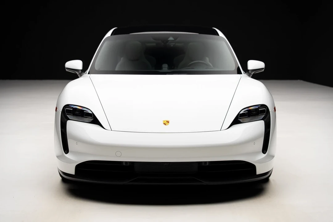 2023 Porsche Taycan - Image 6 of 12