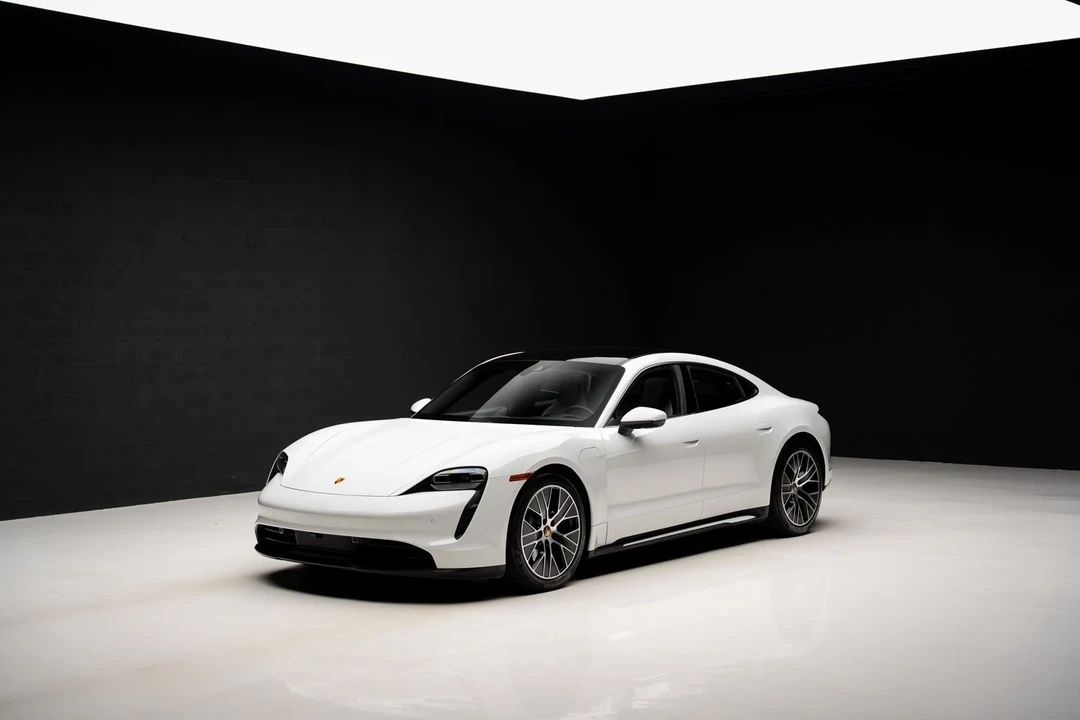 2023 Porsche Taycan - Image 4 of 12