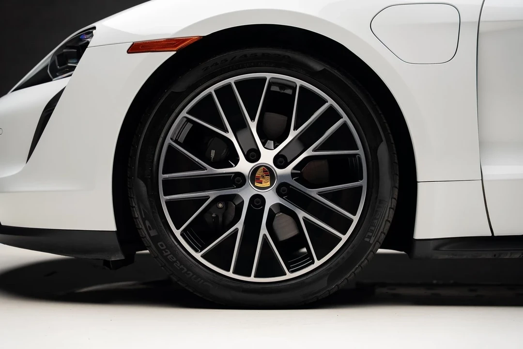 2023 Porsche Taycan - Image 18 of 21