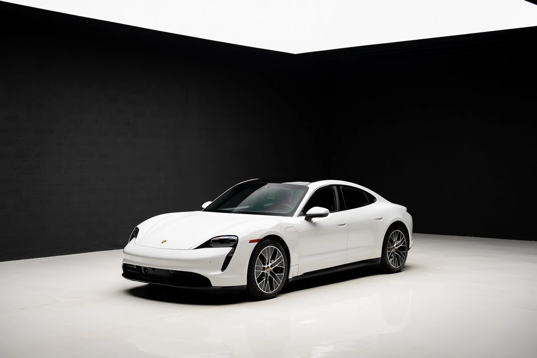 2023 Porsche Taycan - Image 4 of 21