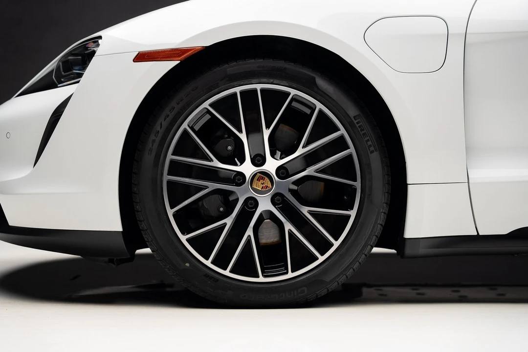 2023 Porsche Taycan - Image 18 of 21