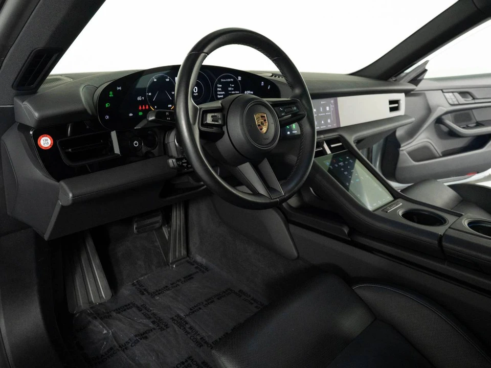 2023 Porsche Taycan - Image 4 of 5