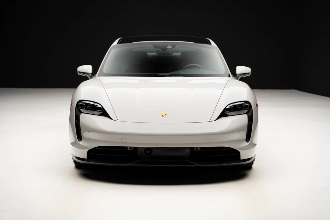 2023 Porsche Taycan - Image 6 of 21