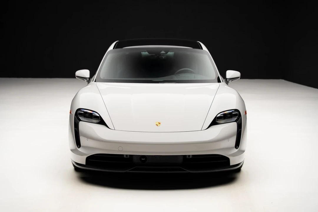 2023 Porsche Taycan - Image 5 of 21