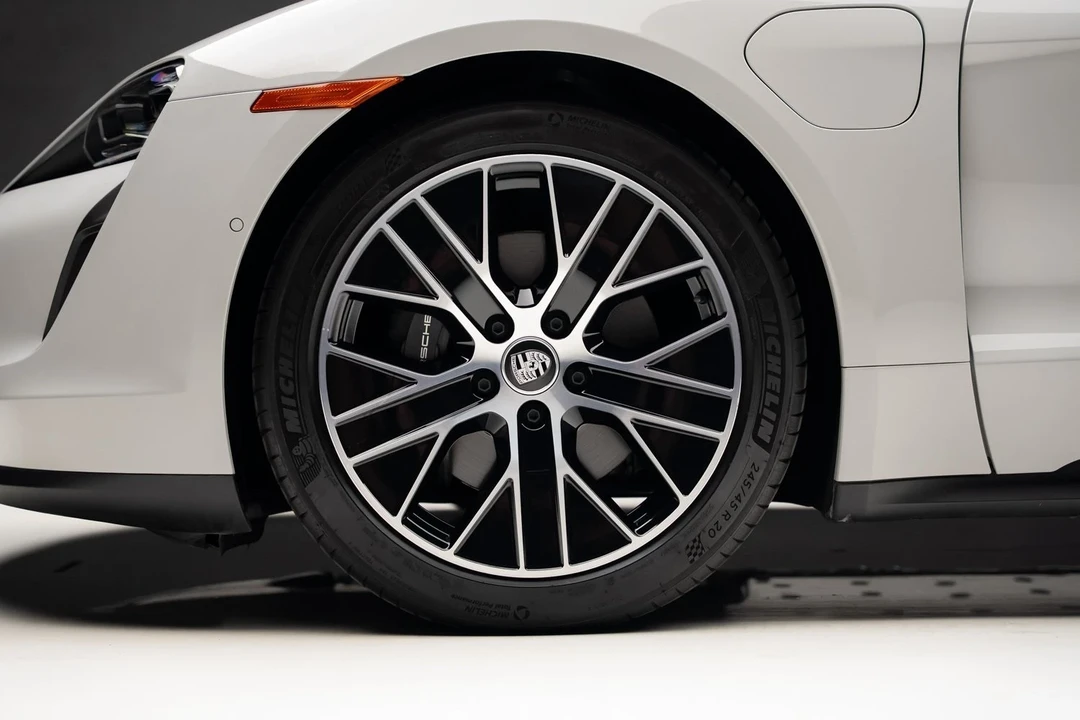 2023 Porsche Taycan - Image 18 of 21
