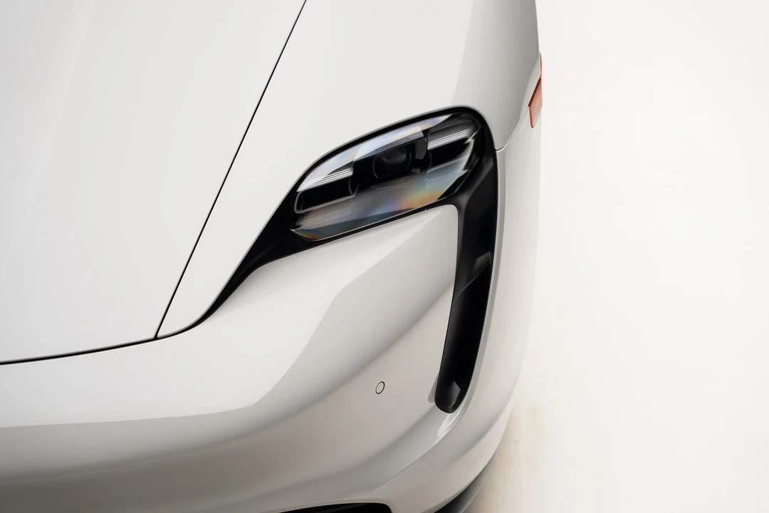2023 Porsche Taycan - Image 10 of 21