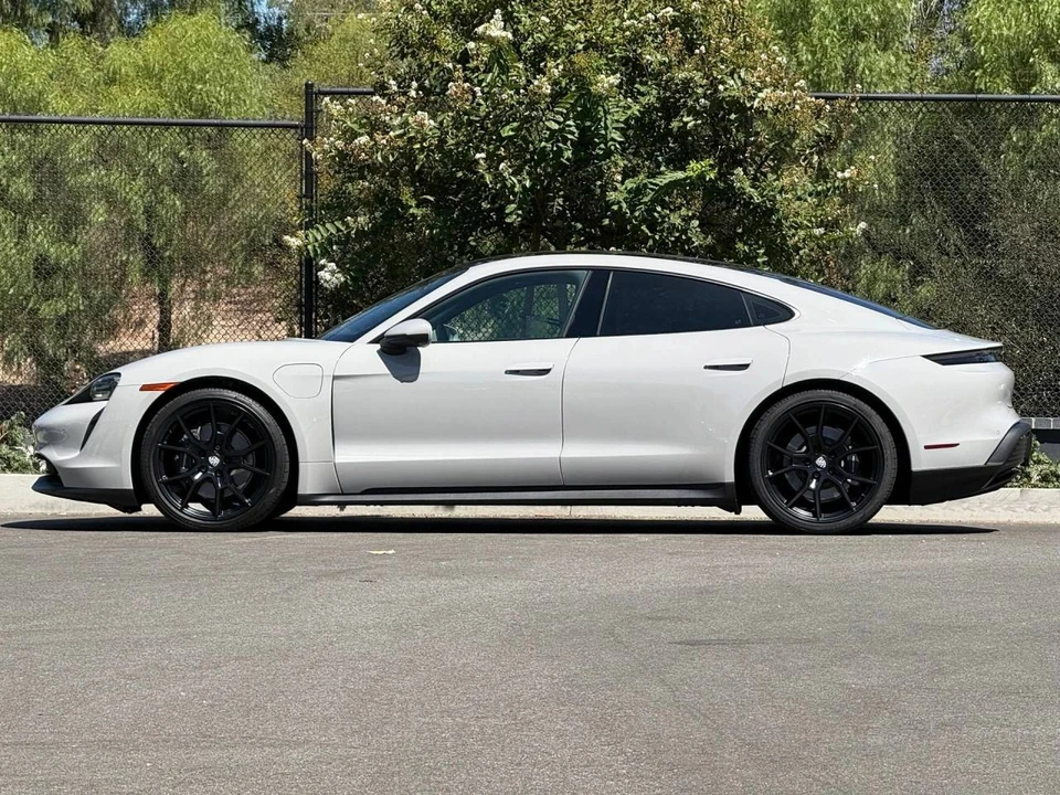 2023 Porsche Taycan - Image 2 of 5