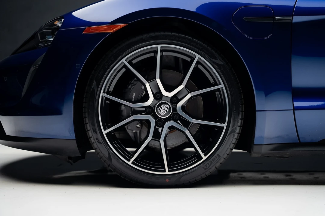 2023 Porsche Taycan - Image 18 of 21