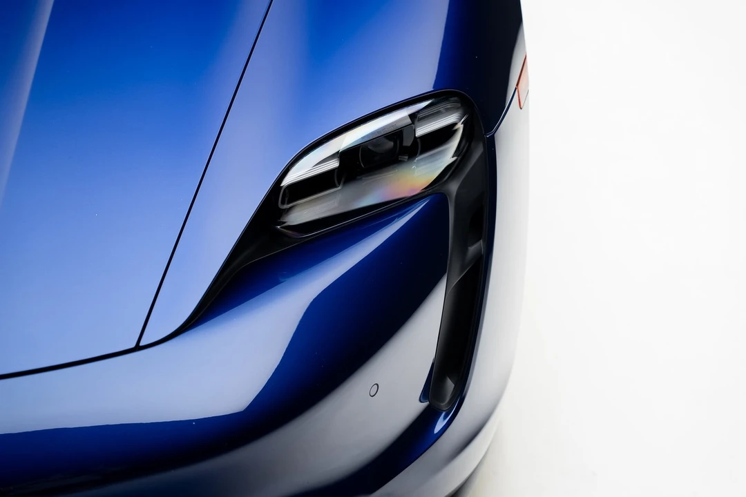 2023 Porsche Taycan - Image 10 of 21
