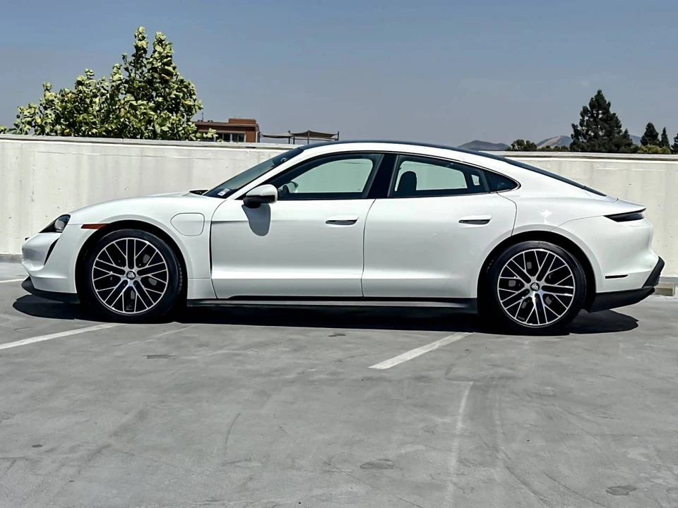2023 Porsche Taycan - Image 2 of 5