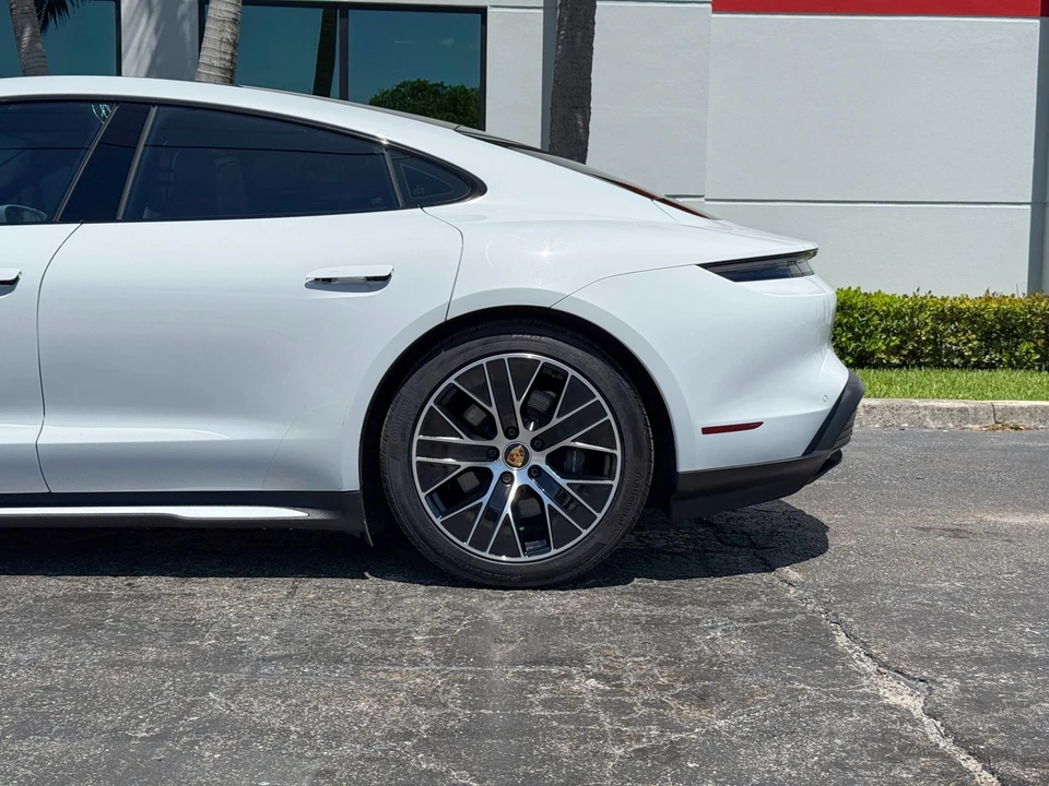 2023 Porsche 718 Cayman - Image 14 of 31