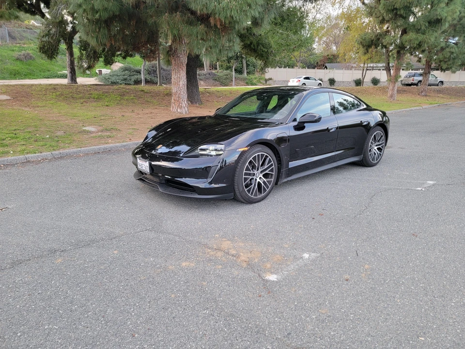 2023 Porsche Taycan - Image 9 of 31