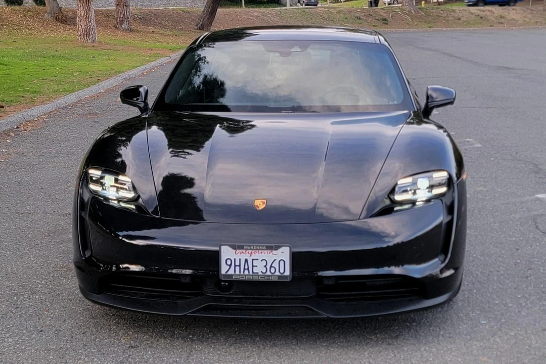 2023 Porsche Taycan - Image 2 of 31