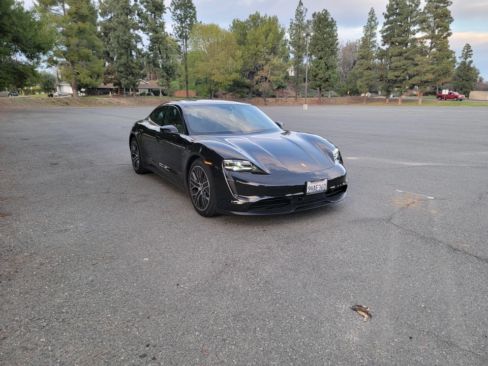 2023 Porsche Taycan - Image 19 of 31