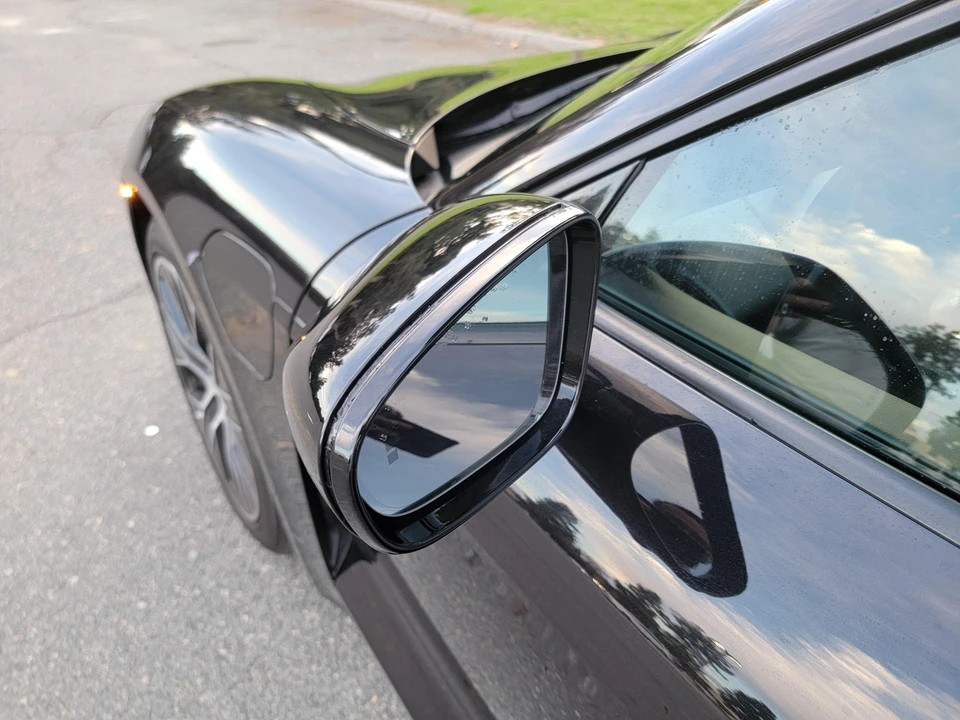 2023 Porsche Taycan - Image 27 of 31