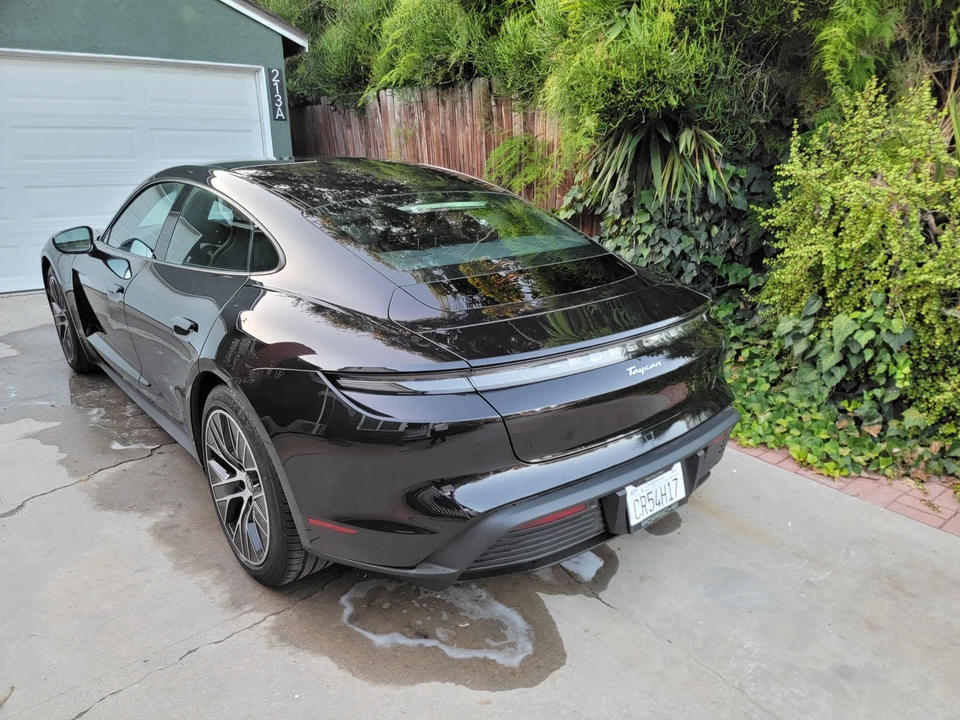 2023 Porsche Taycan - Image 13 of 31