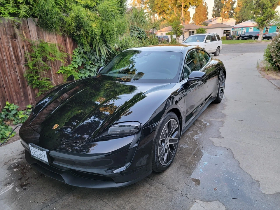 2023 Porsche Taycan - Image 8 of 31
