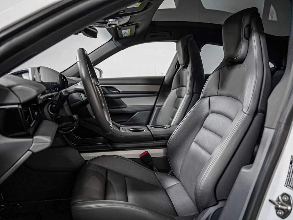 2023 Porsche Taycan - Image 5 of 5