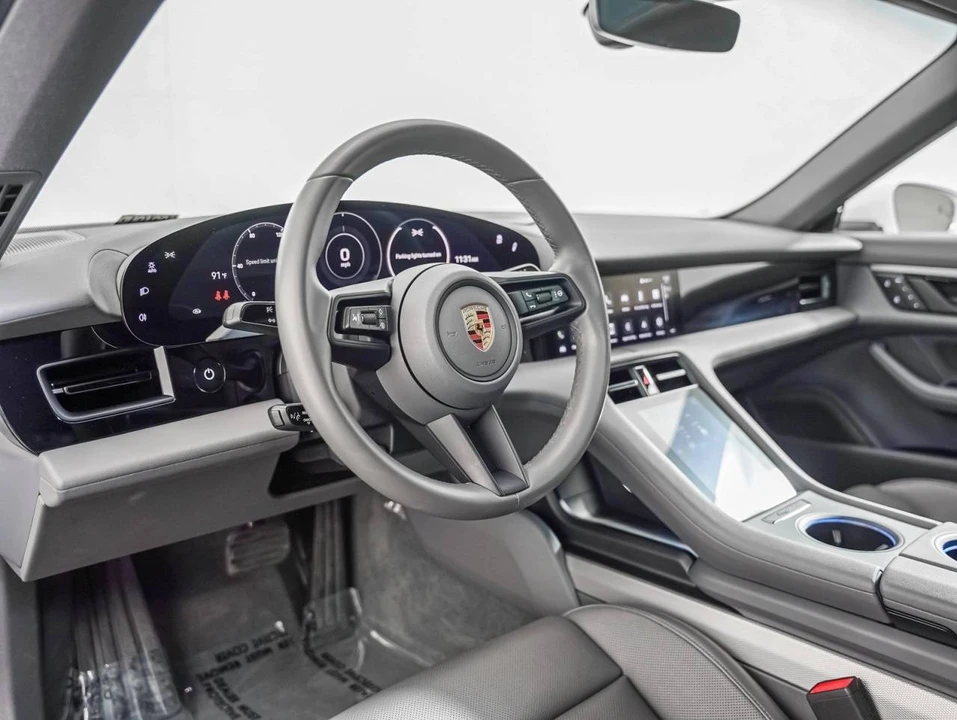 2023 Porsche Taycan - Image 4 of 5