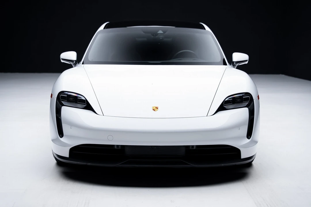 2023 Porsche Taycan - Image 7 of 12