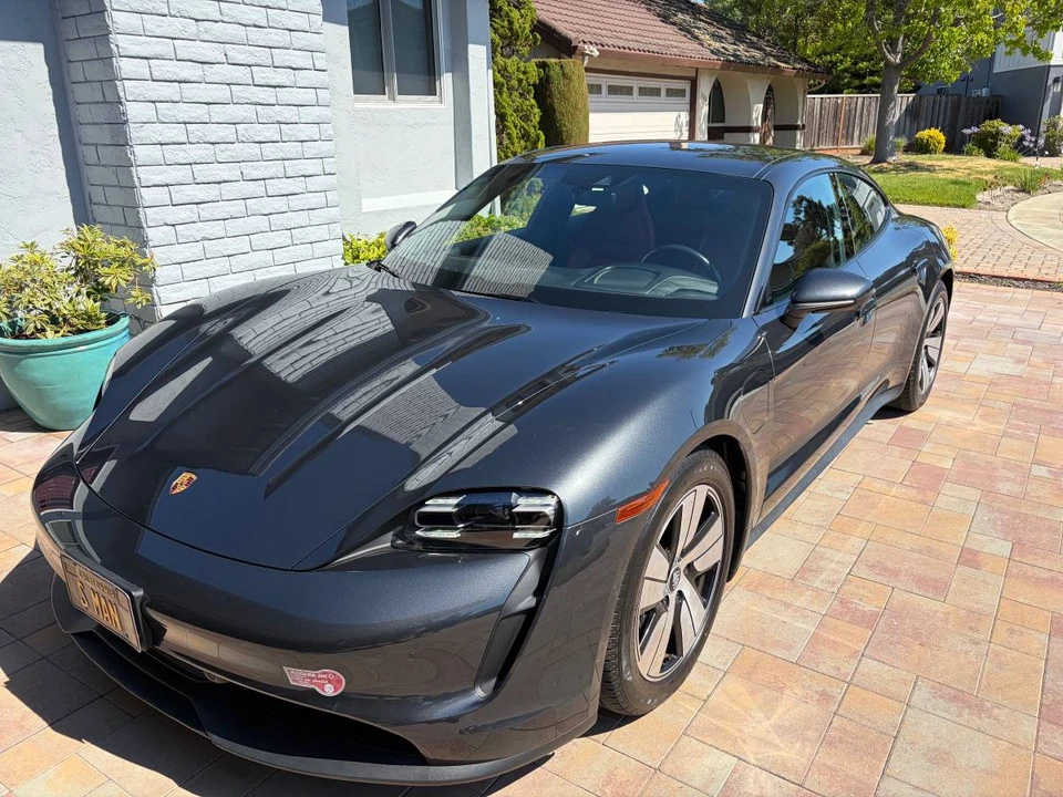 2023 Porsche Taycan - Image 2 of 6