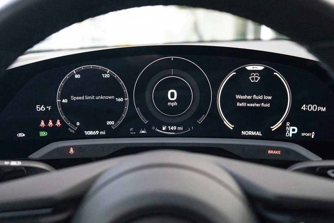 2023 Porsche Cayman - Image 13 of 21