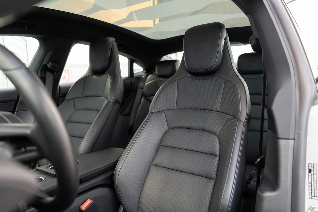 2023 Porsche Cayman - Image 8 of 21