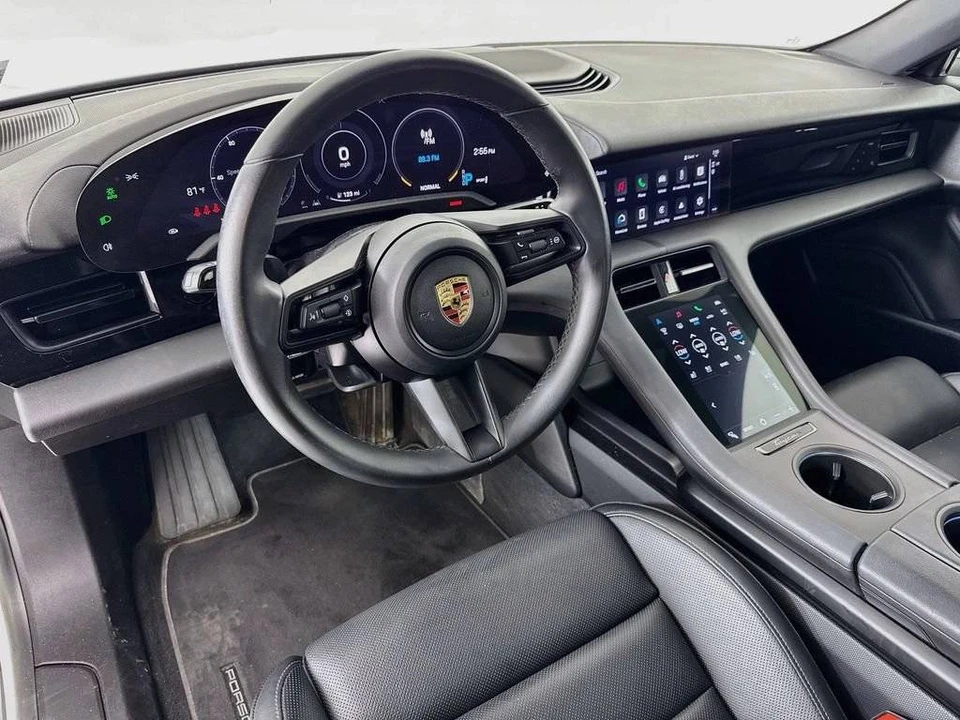 2023 Porsche Taycan - Image 4 of 5