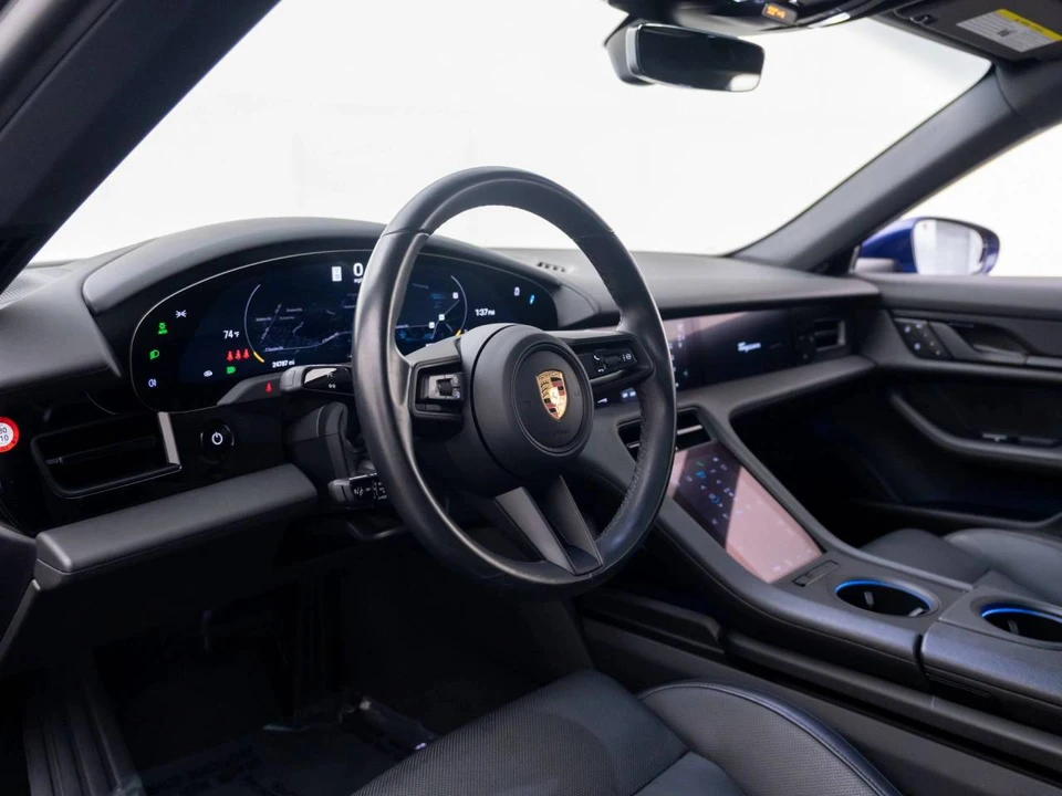 2023 Porsche Taycan - Image 4 of 5