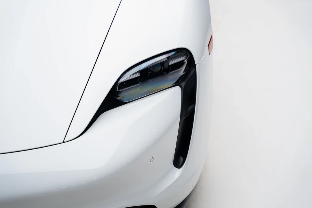 2023 Porsche Taycan - Image 10 of 12