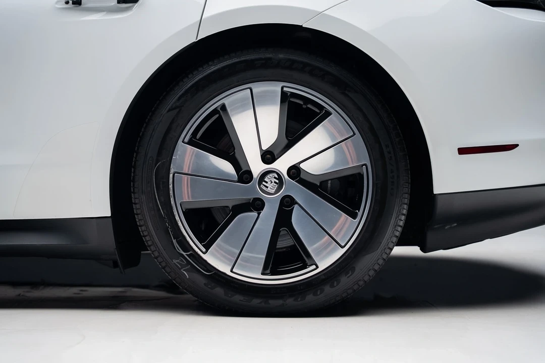 2023 Porsche Taycan - Image 20 of 21