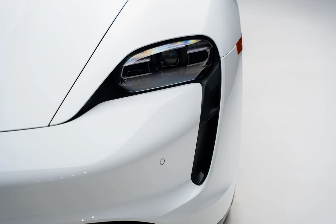 2023 Porsche Taycan - Image 9 of 12