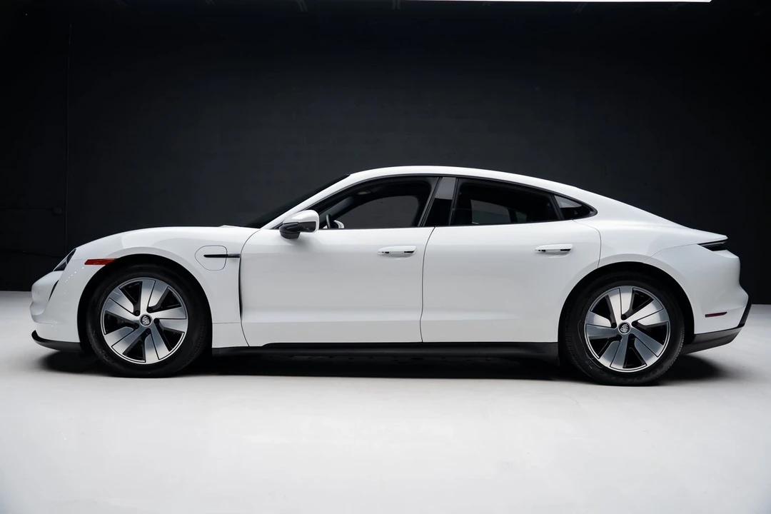 2023 Porsche Taycan - Image 16 of 21