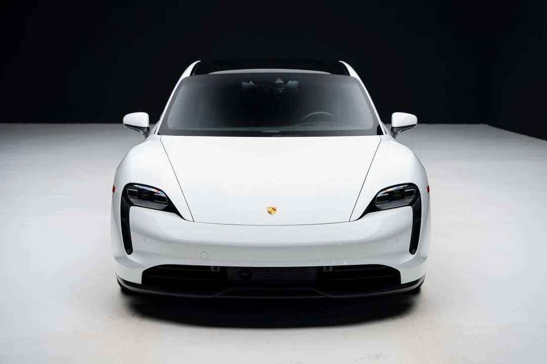 2023 Porsche Taycan - Image 5 of 12