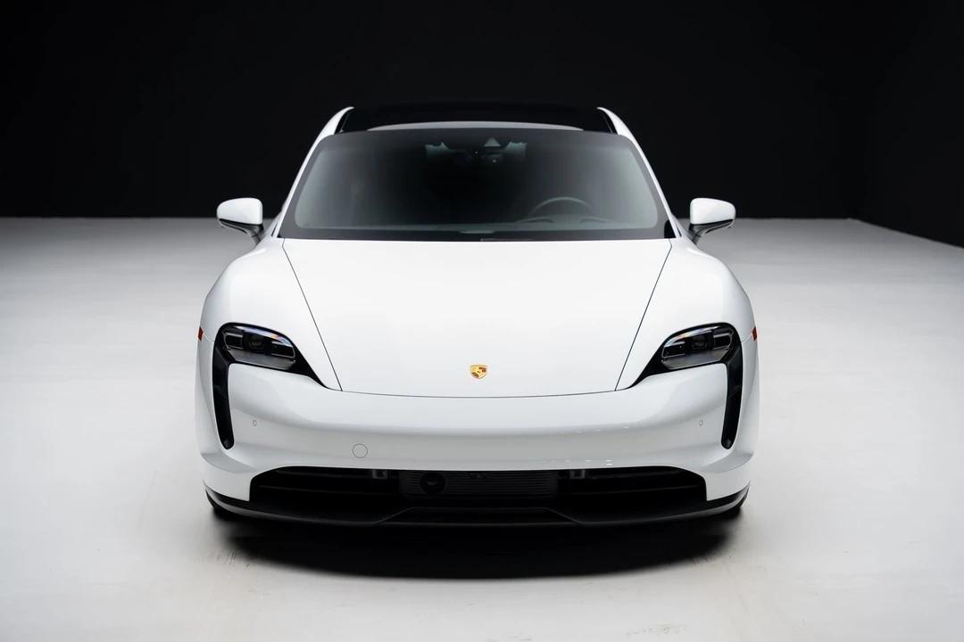 2023 Porsche Taycan - Image 5 of 12