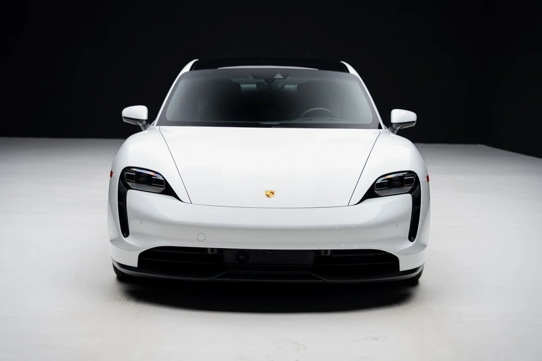 2023 Porsche Taycan - Image 6 of 12