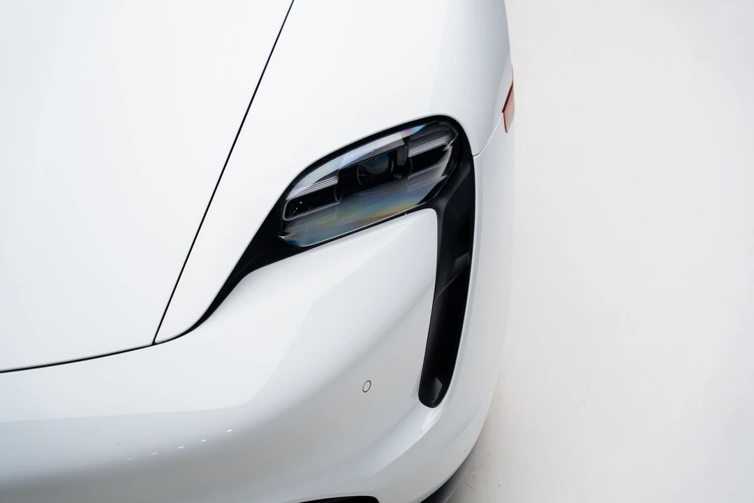 2023 Porsche Taycan - Image 10 of 12
