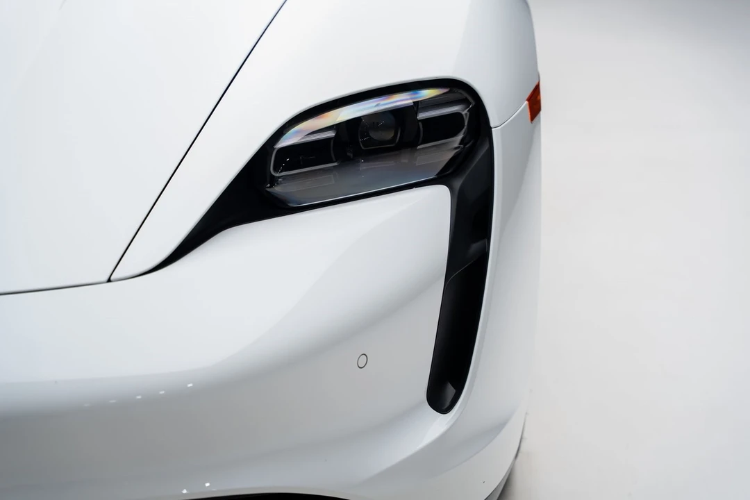 2023 Porsche Taycan - Image 9 of 12