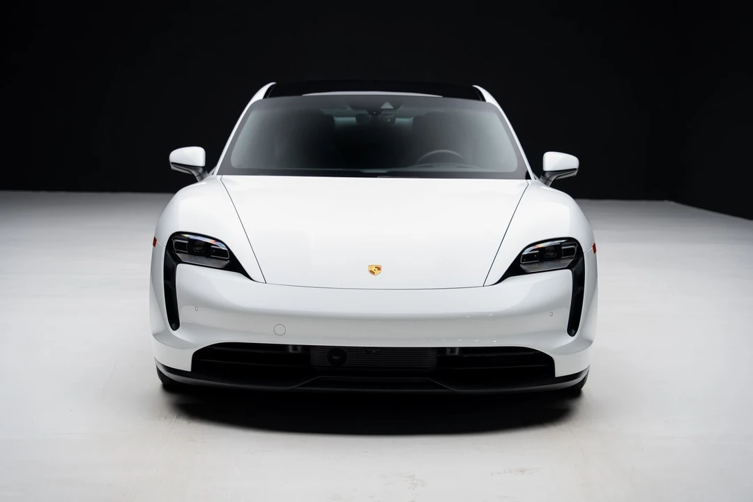 2023 Porsche Taycan - Image 6 of 12