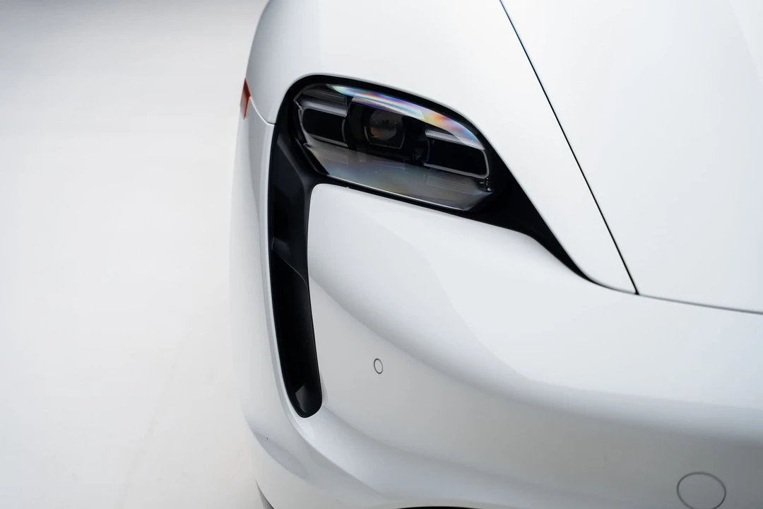 2023 Porsche Taycan - Image 8 of 12