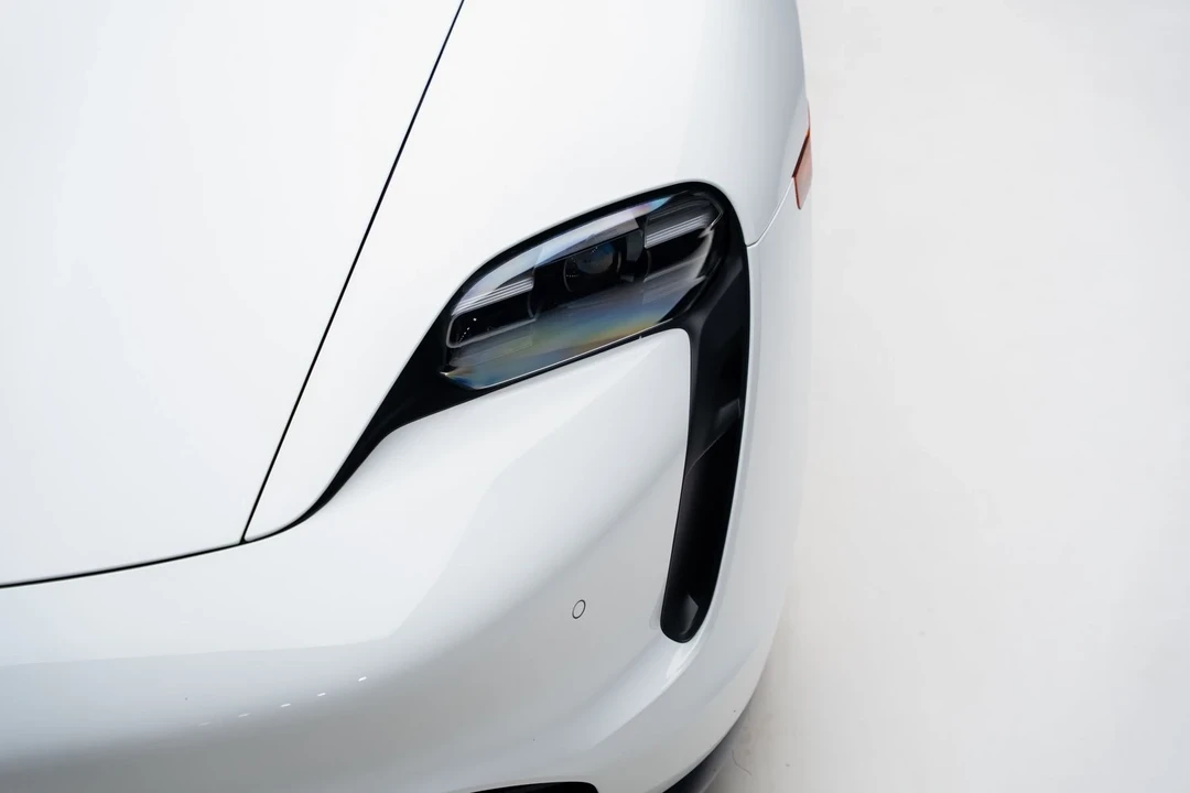 2023 Porsche Taycan - Image 10 of 12