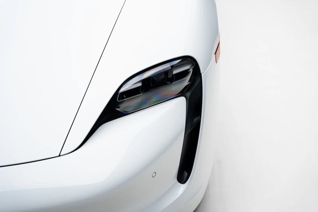 2023 Porsche Taycan - Image 10 of 21