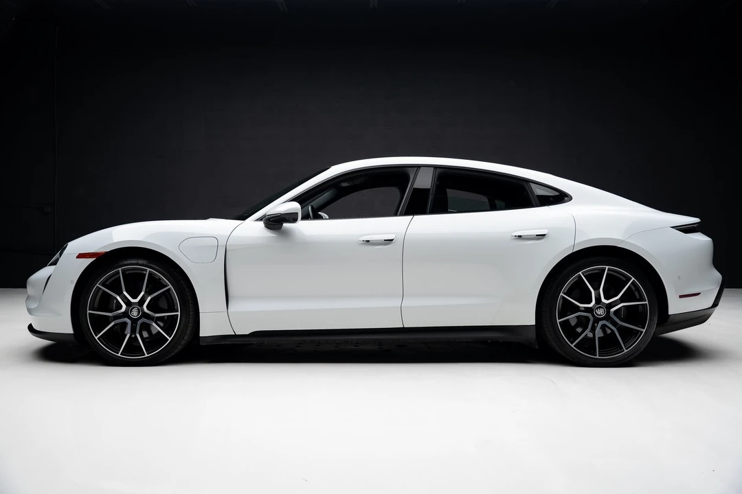 2023 Porsche Taycan - Image 14 of 21