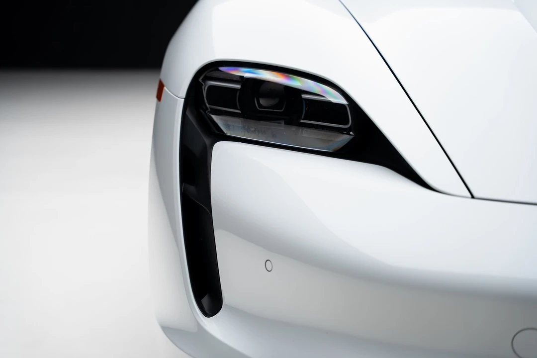 2023 Porsche Taycan - Image 8 of 21