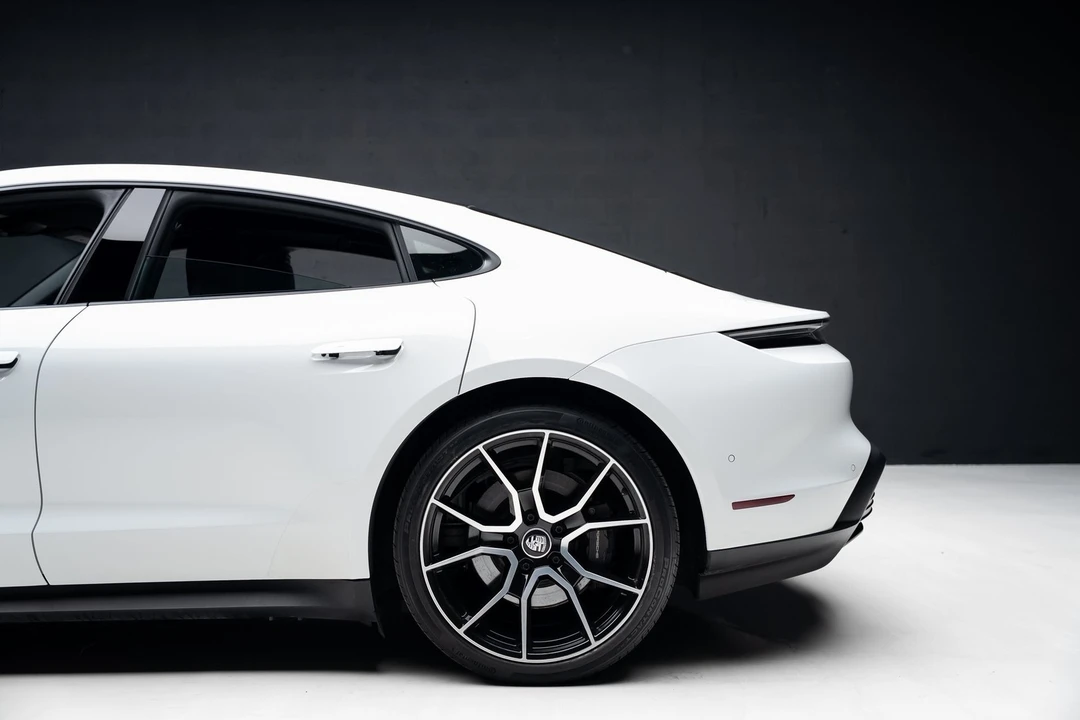 2023 Porsche Taycan - Image 17 of 21
