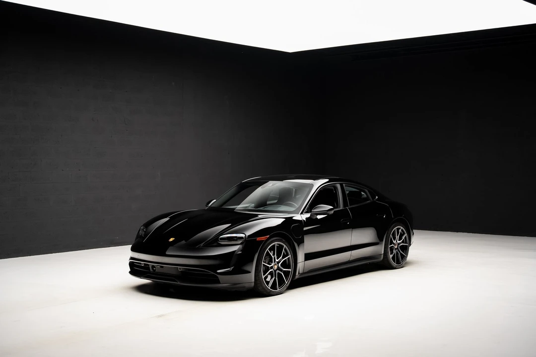 2023 Porsche Taycan - Image 4 of 12
